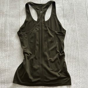 lululemon: Swiftly Tech Racerback Tank Top (Size 10)